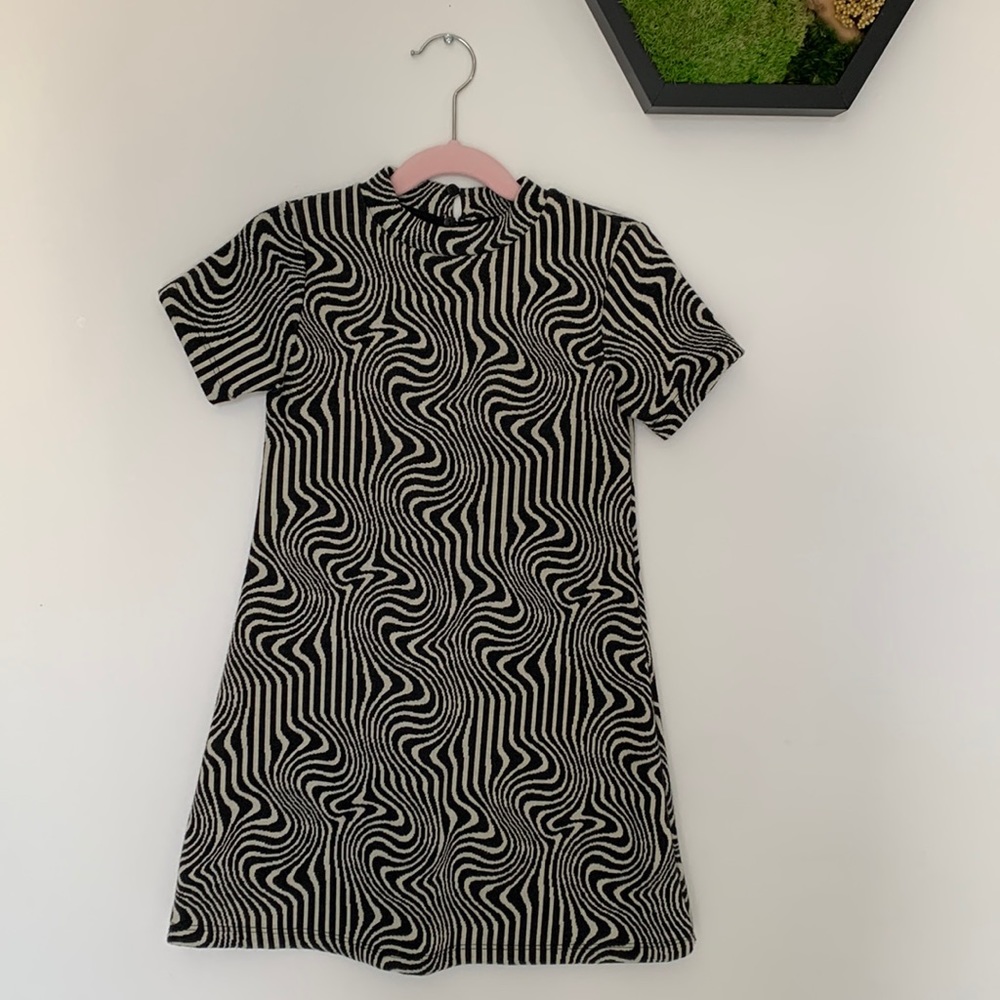 Girls zebra pattern dress